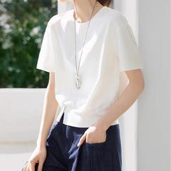 カジュアルなデザイン感の裾のオープンフォーク装飾ボタン半袖tシャツ2025夏の新型tシャツ女性