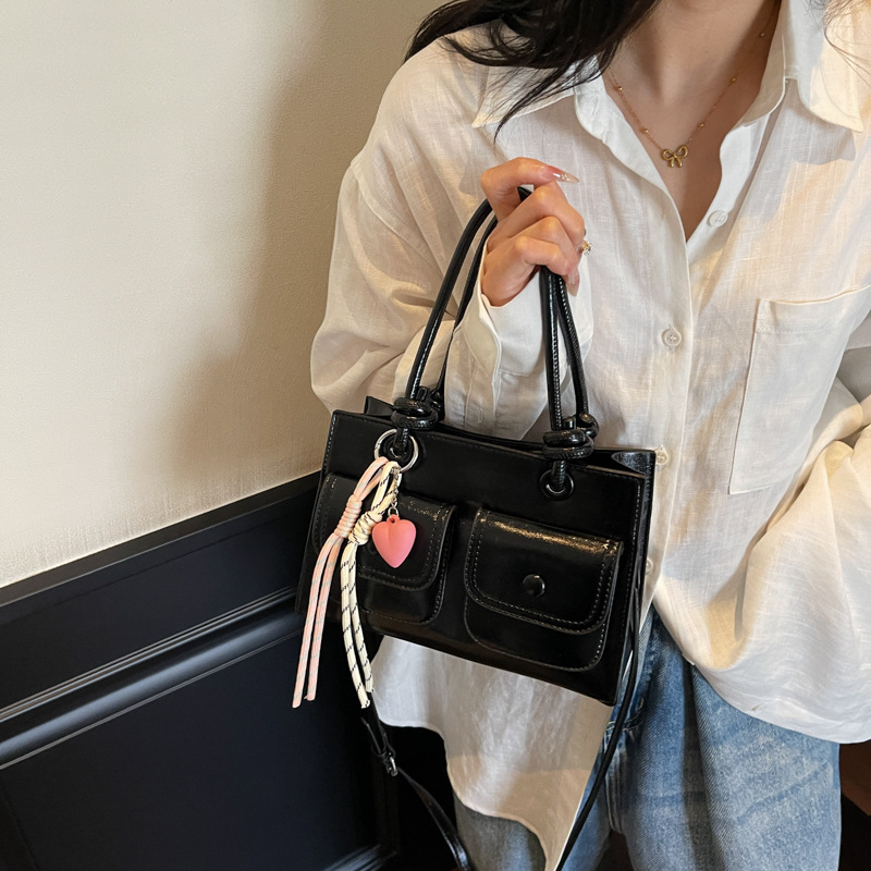 Bolso Tote popular de este año, nuevo bolso de verano 2025, bolso de hombro de amor casual, bolso de mensajero simple para mujer