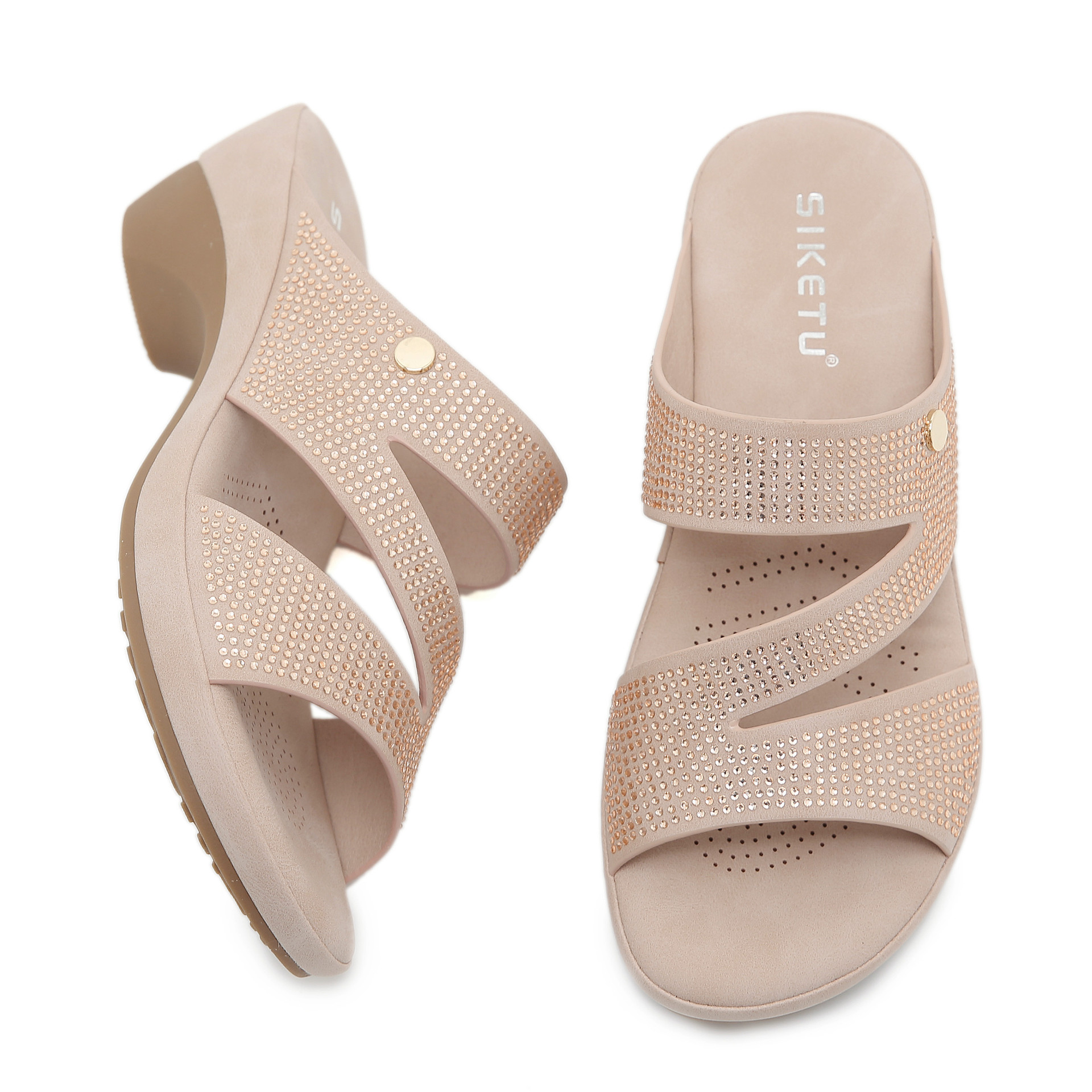 678-3 Inventario 2025 nuevos zapatos de agua ligeros cómodos ociosos de playa de pendiente de sandálias para mujeres