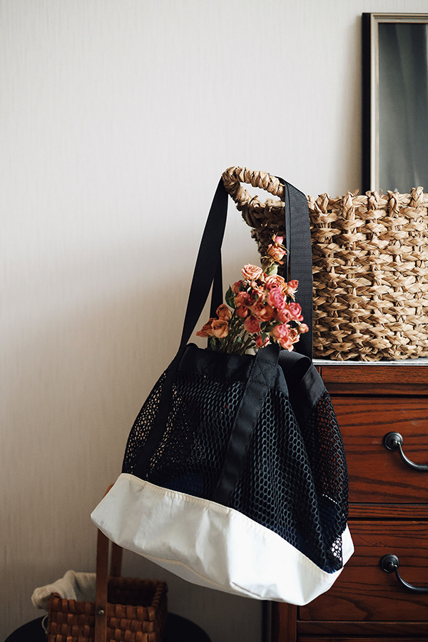 Large-capacity summer niche trendy color-blocking net bag single-shoulder bag, casual large-capacity double-sided usable storage shopping bag undefined