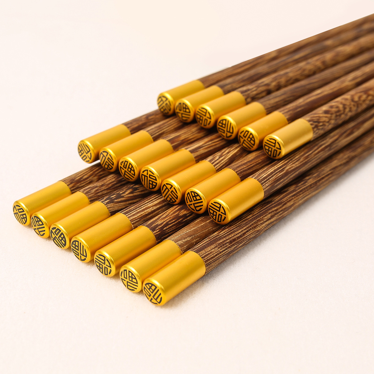 Palillos de madera con forma de alita de pollo para uso doméstico, palillos de madera maciza con parte superior redonda antideslizante, palillos de madera con parte superior de metal para uso comercial, palillos de regalo de madera sin pintura y sin cera.