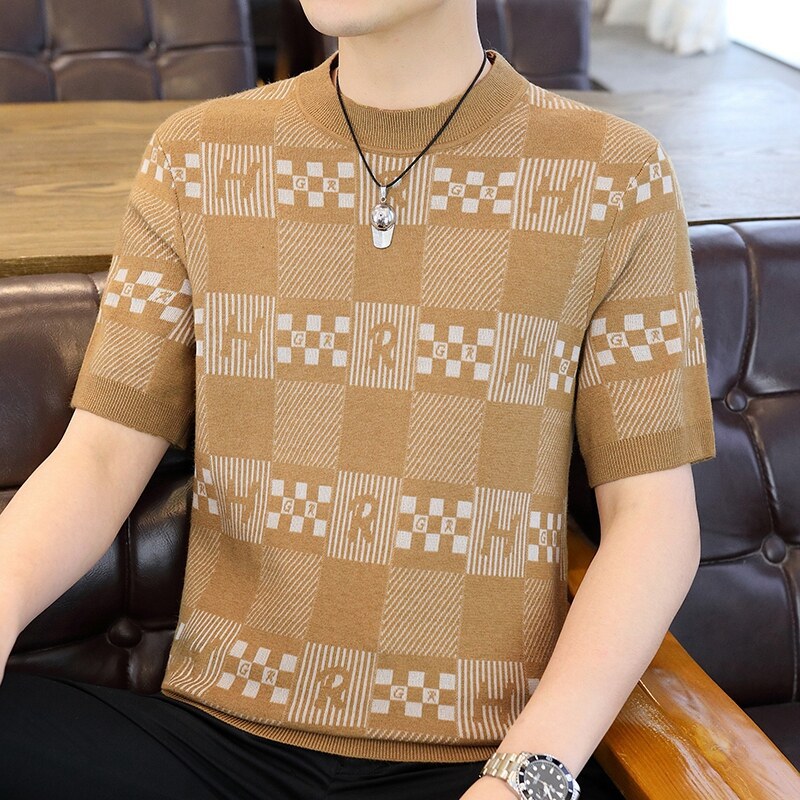 Summer quality knitted trend sweater with a round collar