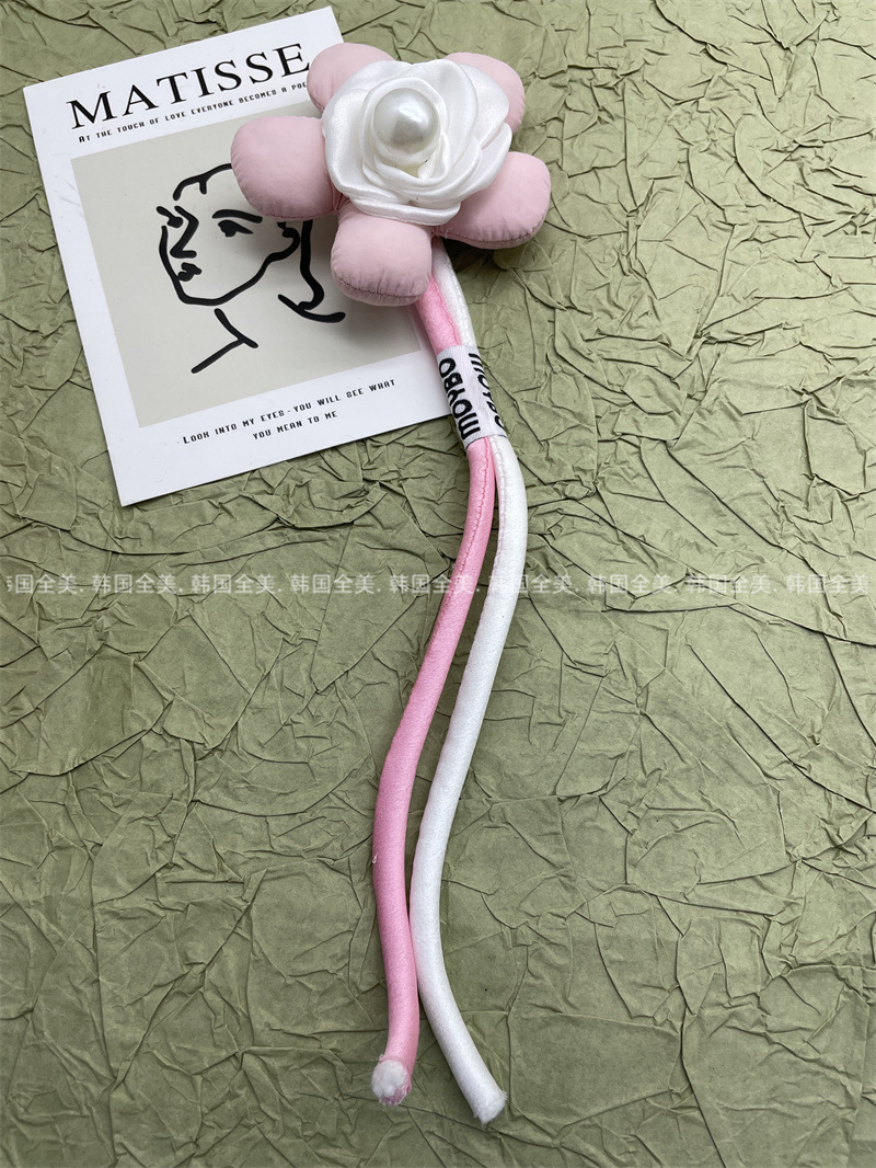 8 # 분홍색과 흰색 꽃