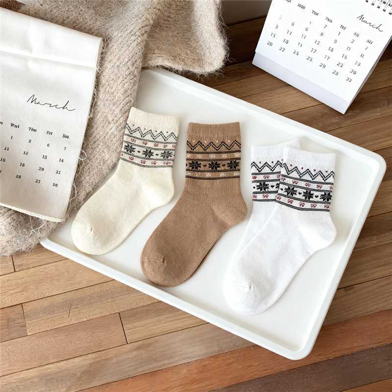 ԭ������＾��������Ů�ﶬ���Ѷ���ѩ��Ů��Ͳ���Լ�ٴ�ѧԺ��