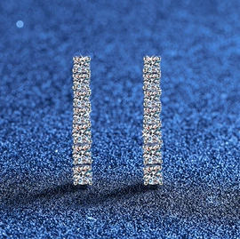 项链;耳钉;戒指