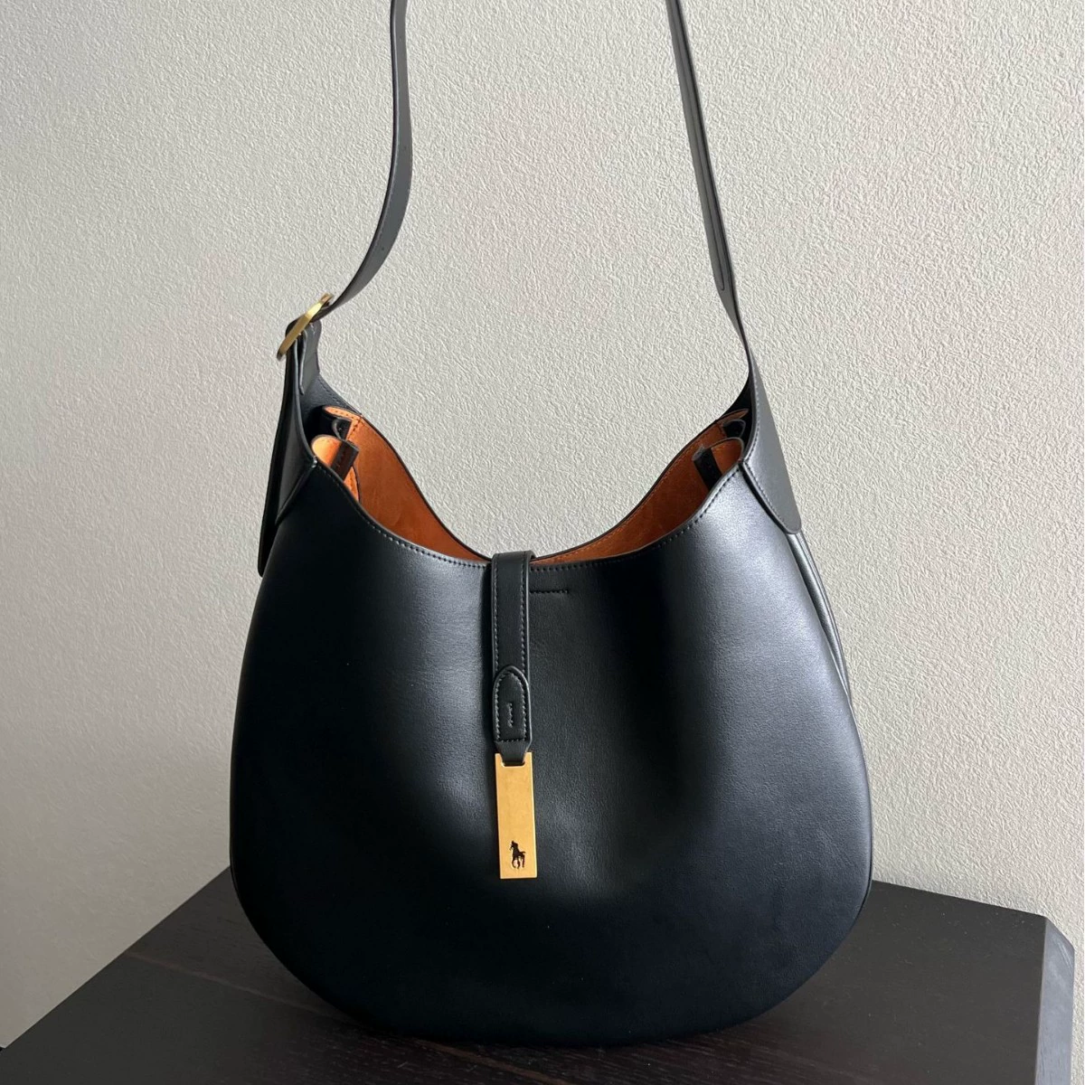 2025 нишевого дизайна шоу хрустальные сумки ID пельмени сумка большой емкости