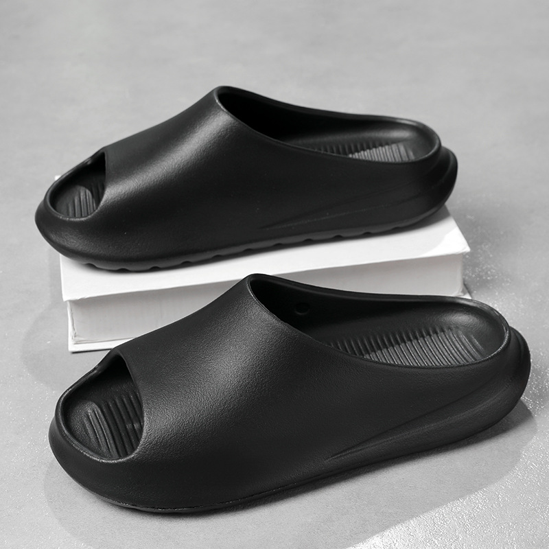 2025 verano EVA pisando las pantuflas de mierda, los hombres usan deportes de coco, sandalias antideslizantes, zapatos de playa al aire libre