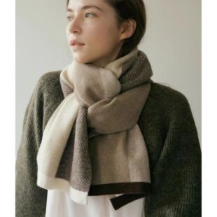 European and American Japanese and Korean niche designer personality men and women warm comfortable thickened winter knitted scarf women shawl scarf
