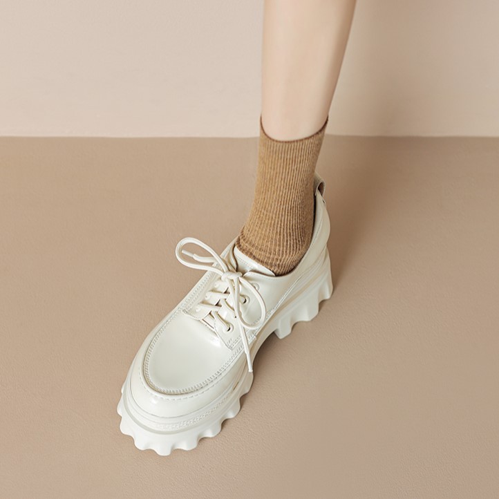 Giày loafer nữ đế xuồng cao gót 10cm, mũi tròn dây buộc, phong cách trẻ trung — màu be