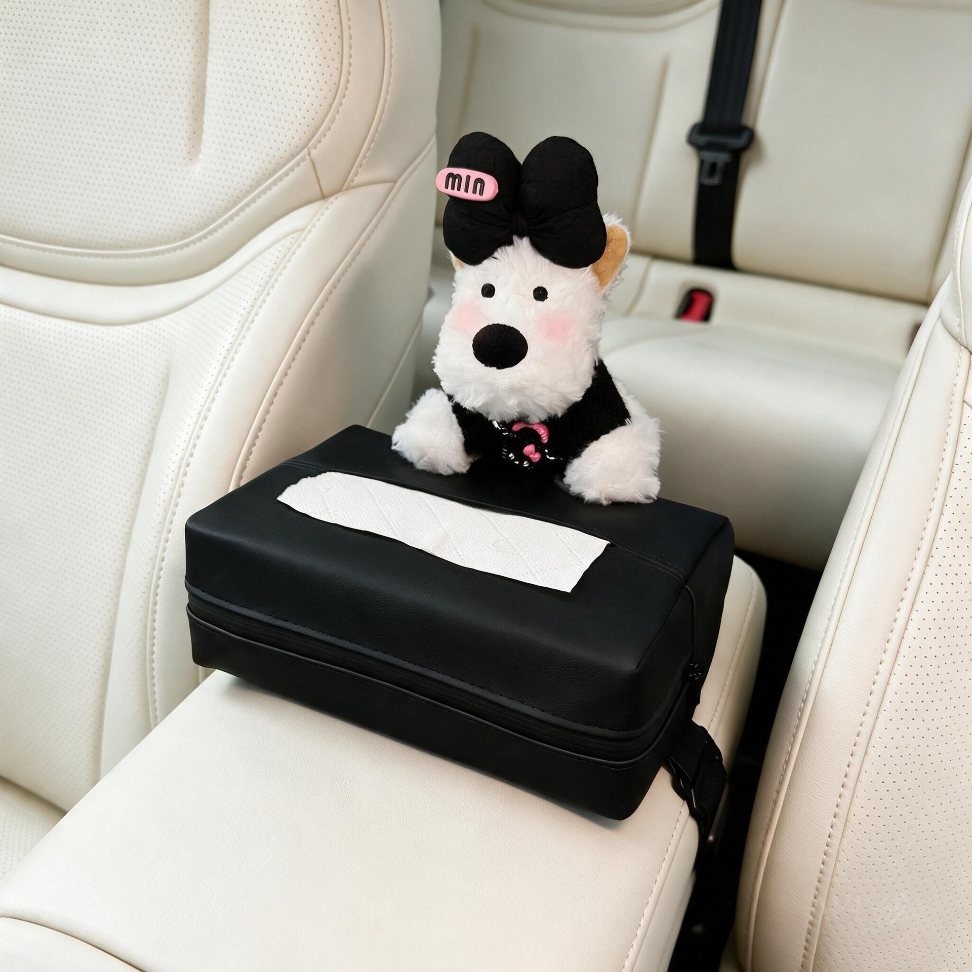 2026 New West Highland Car Armrest Box Tissue Holder, In-car Tissue Box, Seat-mounted Tissue Bag, Therapeutic Style