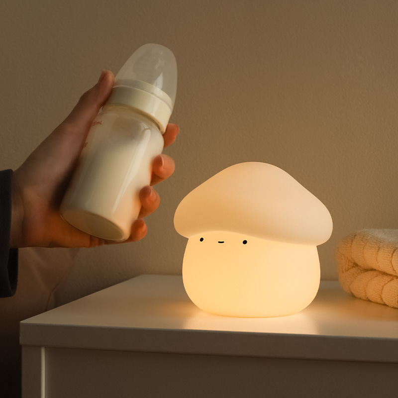 Muidキノコの頭の小夜灯ネットの赤い寝室のベッドの頭のかわいい睡眠灯の充電の赤ちゃんは乳を与えて柔らかい光をたたいて明かりをたたいます。|undefined