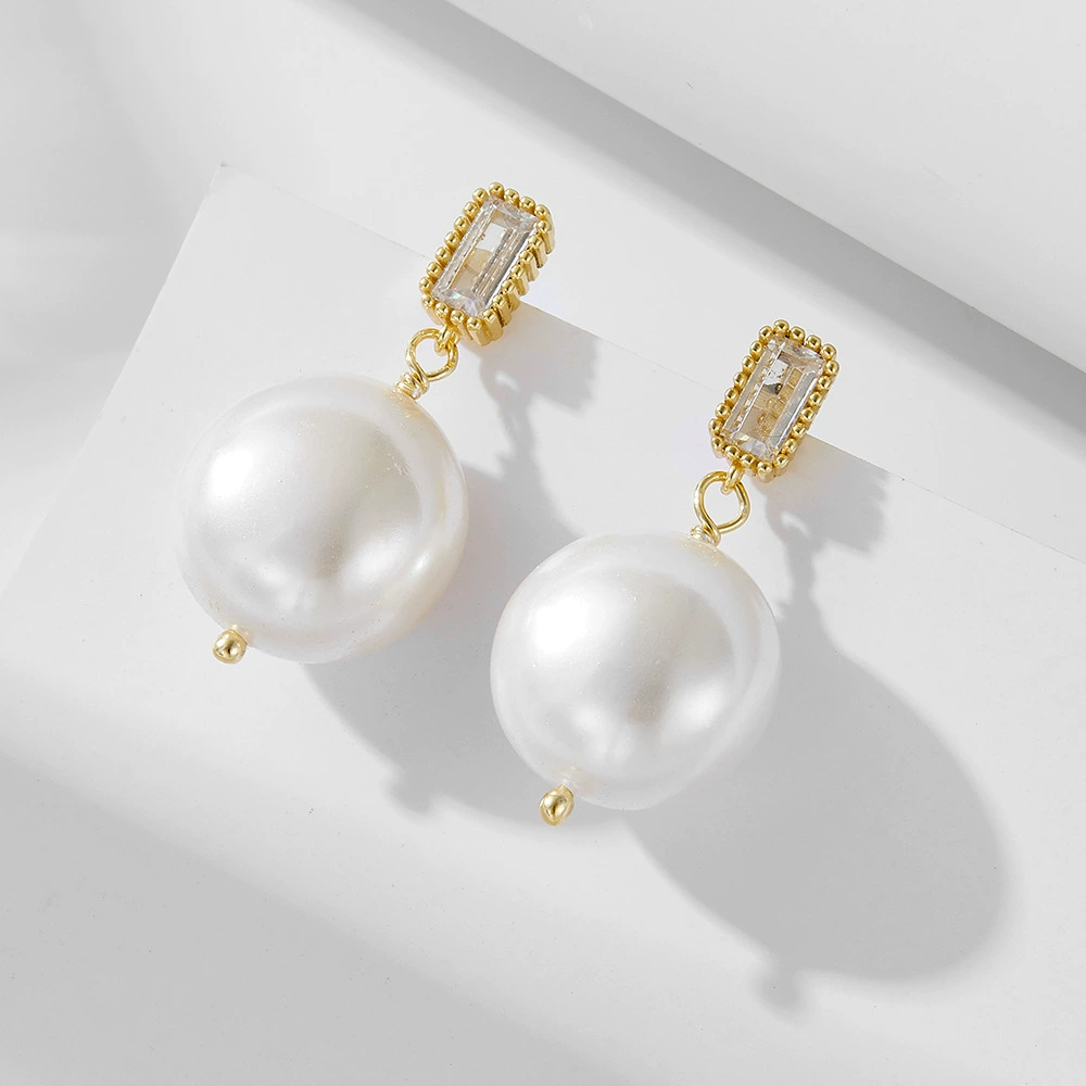 Пretro universal small design earrings from pearl, silver 925 sample, French retro style, light luxury style