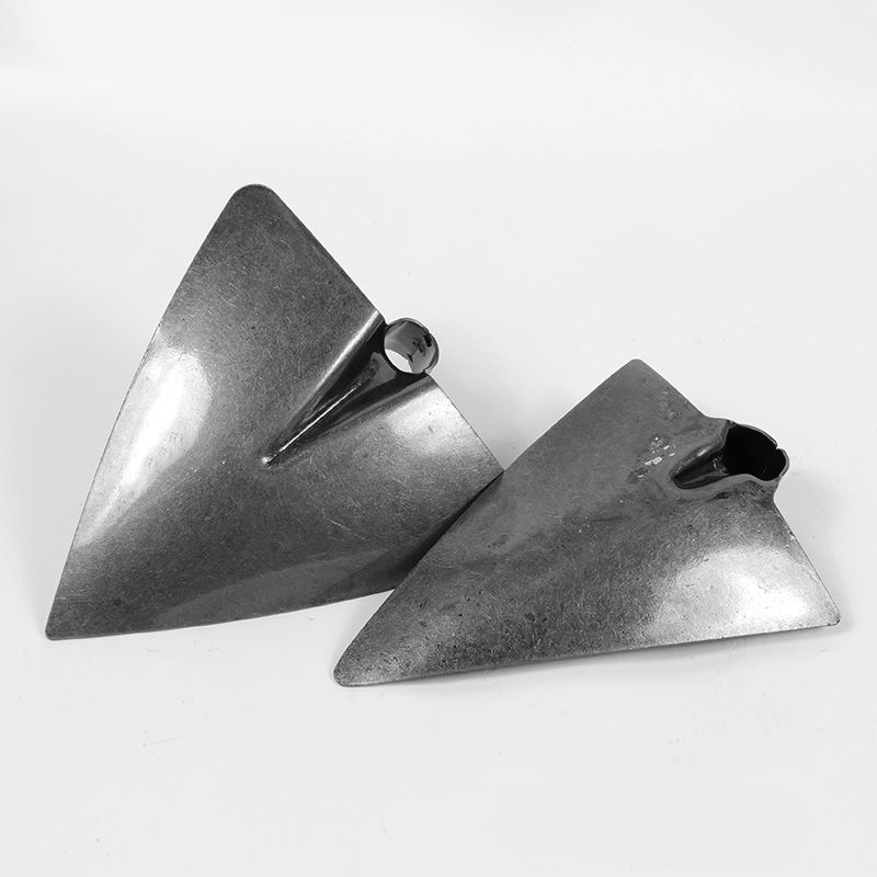Triangle Hoe Original Color Triangle Manganese Steel Trenching Tool Large Pointed Hoe Agricultural Cultivating Land Development Tool