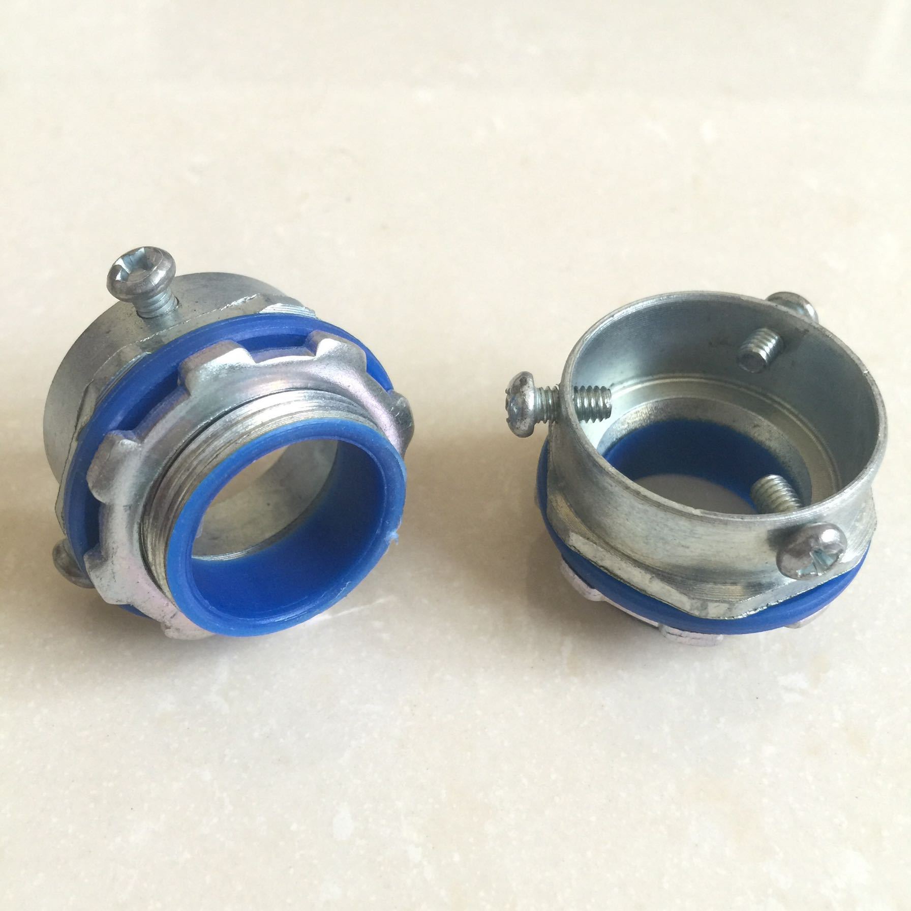 桥架管接头 三柱外丝卡套接头 钢管卡套盒接头电缆桥架管接头加厚