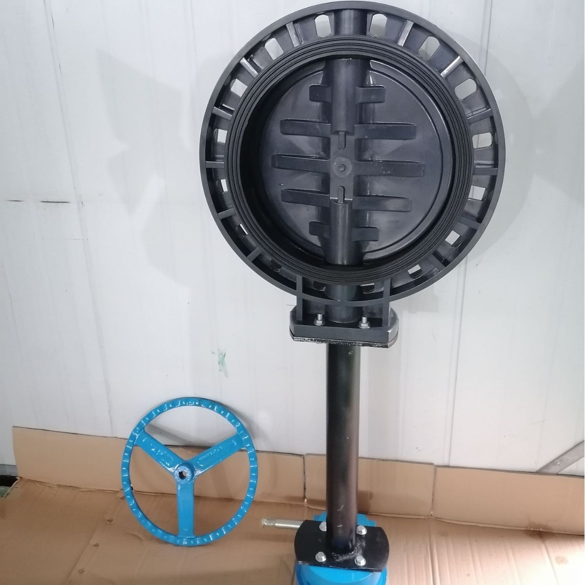 供应UPVC涡轮蝶阀 EPDM阀座 加长杆 材质铁 1米之内 DN200  826元