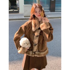 美拉德风牛角扣鹿皮绒羊羔毛外套女冬季2025新款加厚毛绒绒棉服