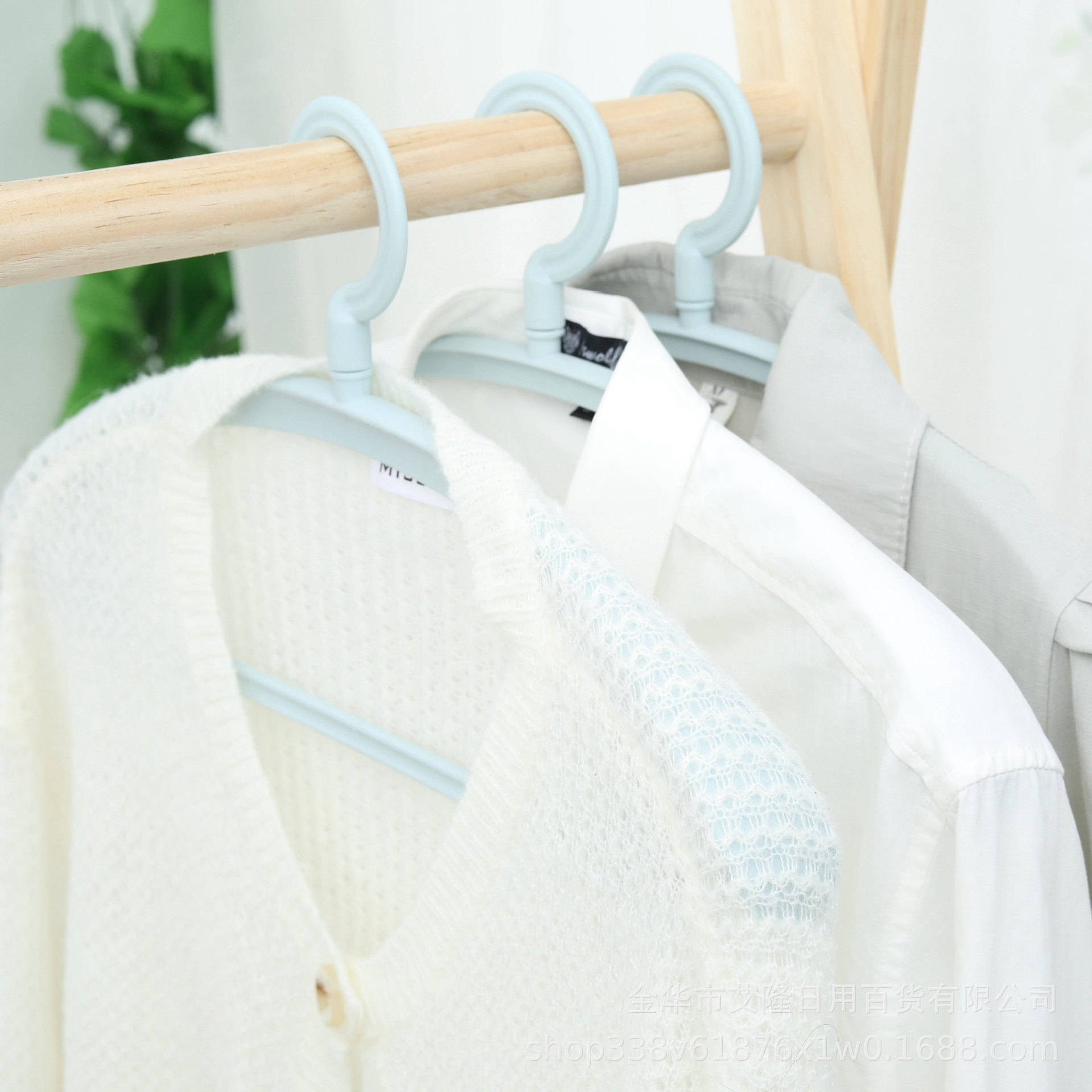 Directo de fábrica de hombro ancho percha de ropa de plástico sin costura hogar húmedo y seco percha de ropa de doble uso percha de ropa