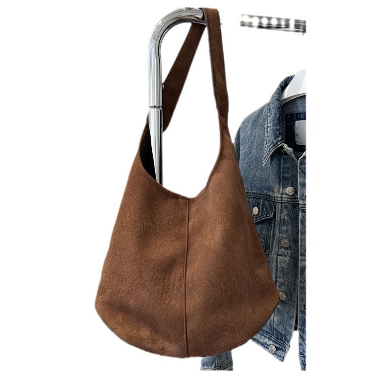 Matte winter capacious universal one-shoulder bag