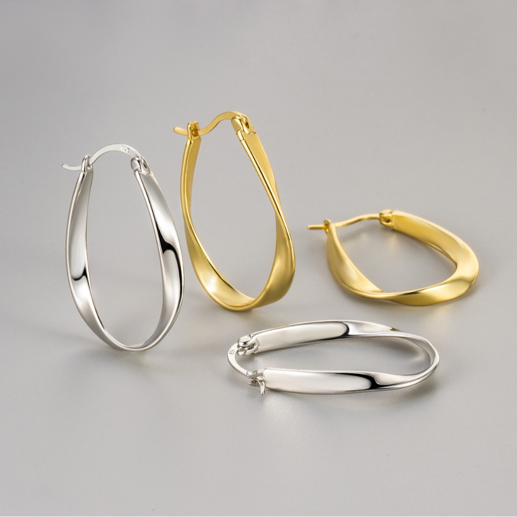 Mobius Ring Ear Buckle Women's Simple Light Luxury Elegant Cyber Celebrity Circle Earrings Elegant Geometric Ear Ring for Women