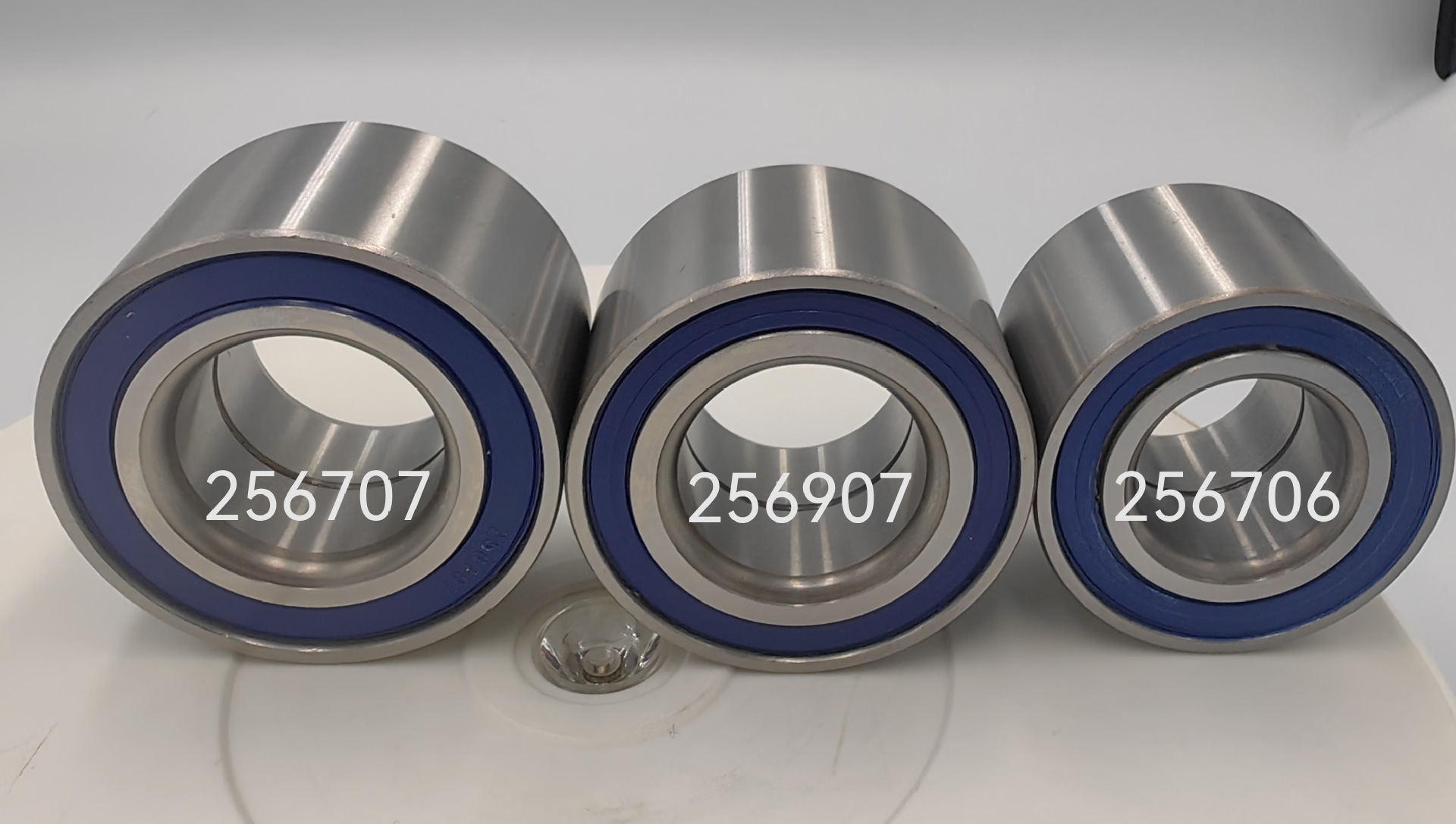Automotive wheel hub bearings, tapered roller bearings, cylindrical roller bearings, clutch bearings