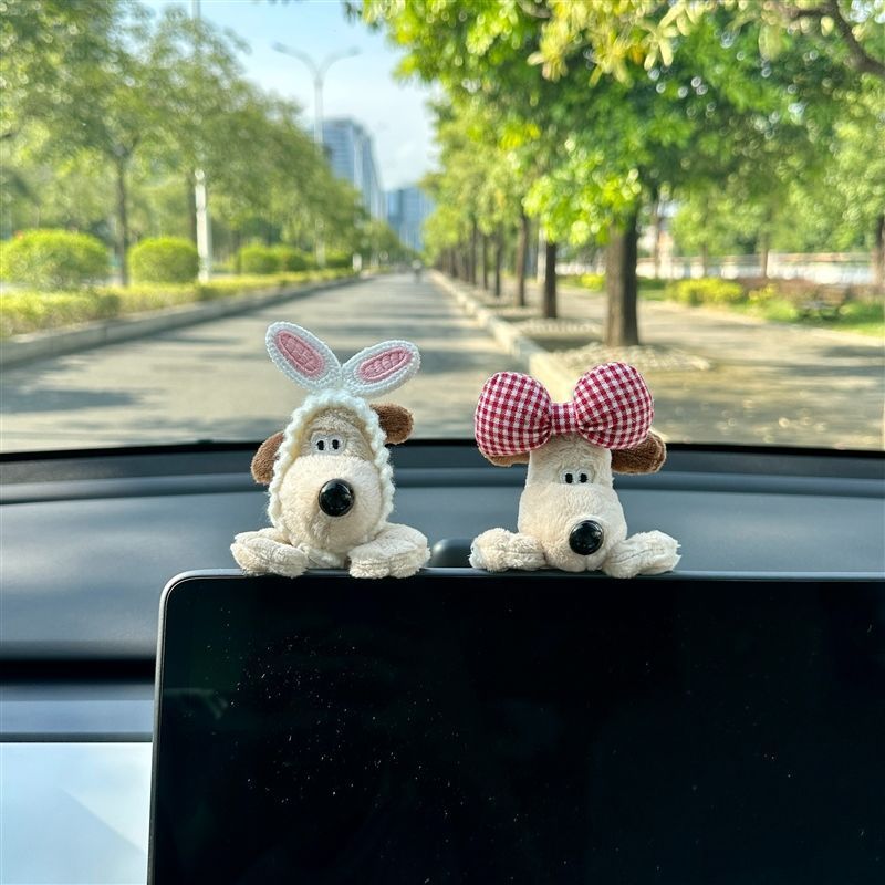 車の中の装飾品の置物のネットの赤い毛の番犬の装飾のスクリーンの中でコントロールするスクリーンのかわいい車の装飾の人形|undefined