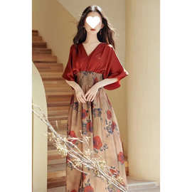 高级感油画风高腰V领连衣裙异域风情度假红裙2025年夏复古连衣裙