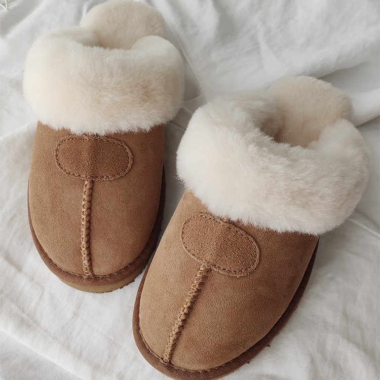 Qian Songyi Sheepskin Integrated Slippers for Women, Non-Slip Thick-Soled Closed-Toe Slippers for Men, Winter Warm Home Wool Slippers for Indoor Use