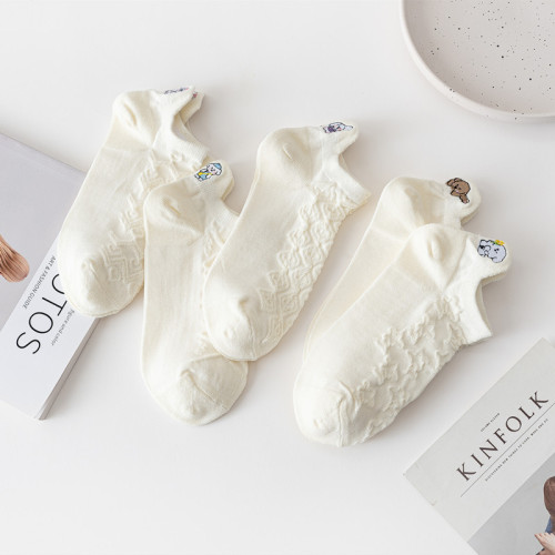 23 New Socks Women's Socks Cartoon Embroidery Spring and Summer Embossed Japanese Shallow Mouth Cotton Socks Tear-Up Women's Boat Socks Wholesale