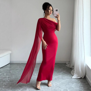 ���R�d�羳Ů�b�W���L�μ�Y���Lȹ���������������_�������B��ȹ