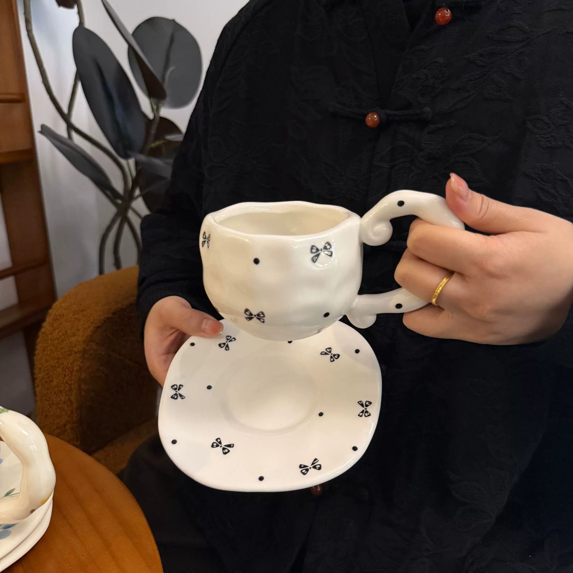 hand-painted ceramic coffee cup, francе retro из стиля, 300 мл, неравномерный милый дизайн