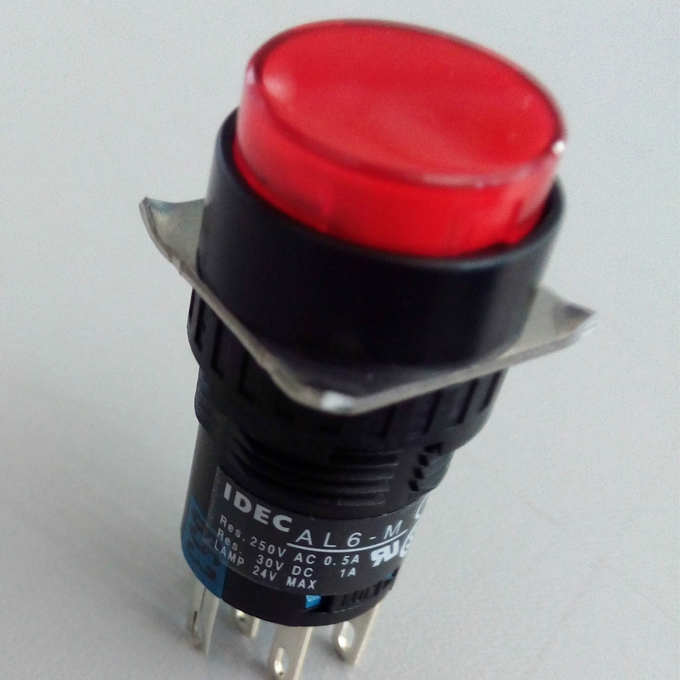 IDEC和泉按钮开关AB6G-M1PR