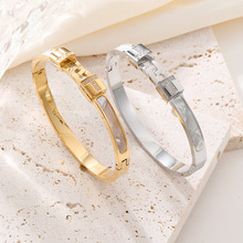 ���Q�羳���T��ˮ����ɫ��ؐĸ���C�18K��r�аٴ�߼������