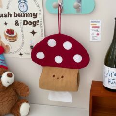 赤い本の同じタイプのinsかわいいキノコは穴を開けないでティッシュをかぶせます。