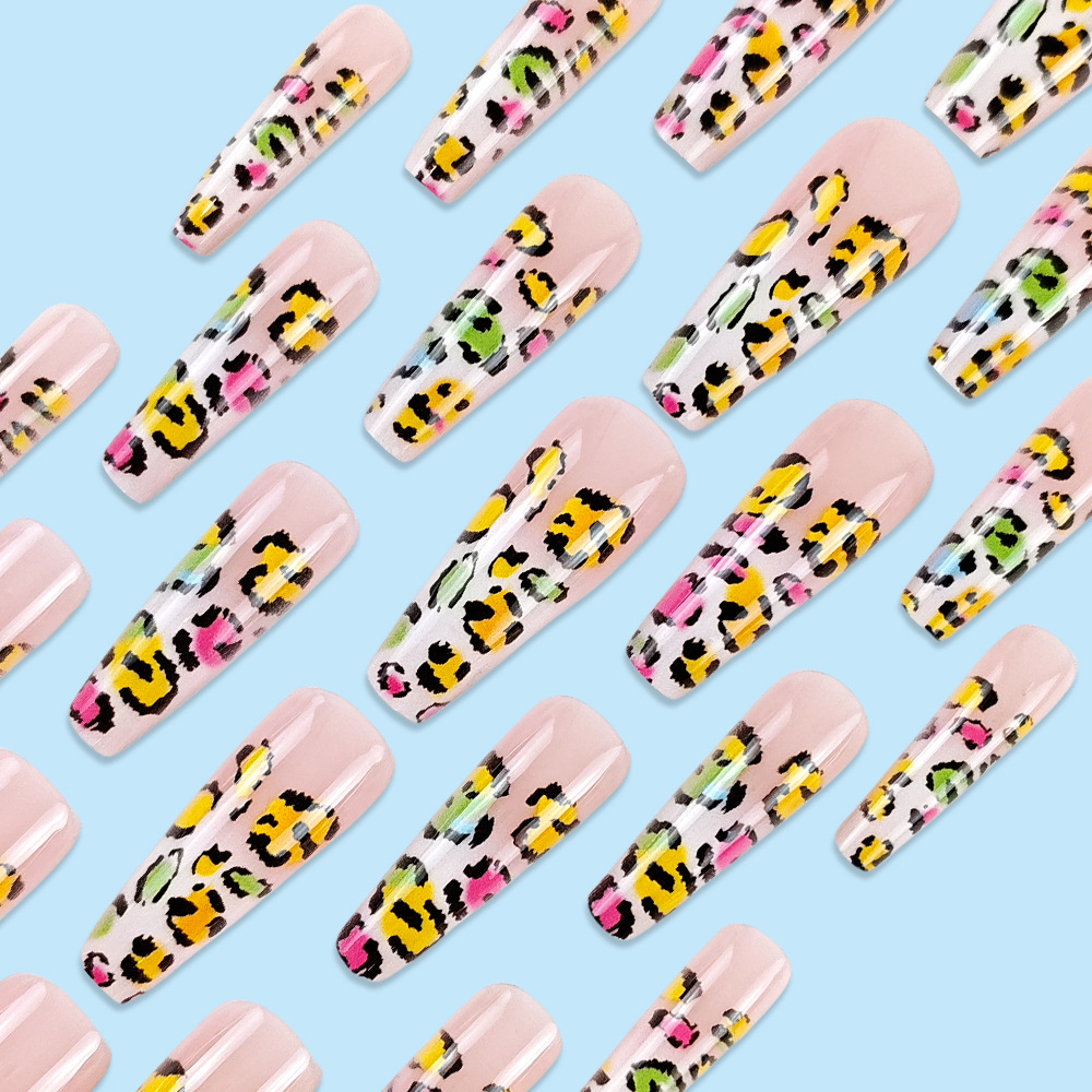 Leopardo francés super largo desgaste de uñas chicas calientes parches de uñas falsas productos terminados al por mayor venta cruzada de uñas en caliente