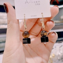 艾莉森秋冬耳饰新款小众设计耳环时尚虎眼石小球方块耳坠高级感女