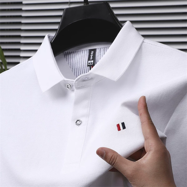 F8953 white
