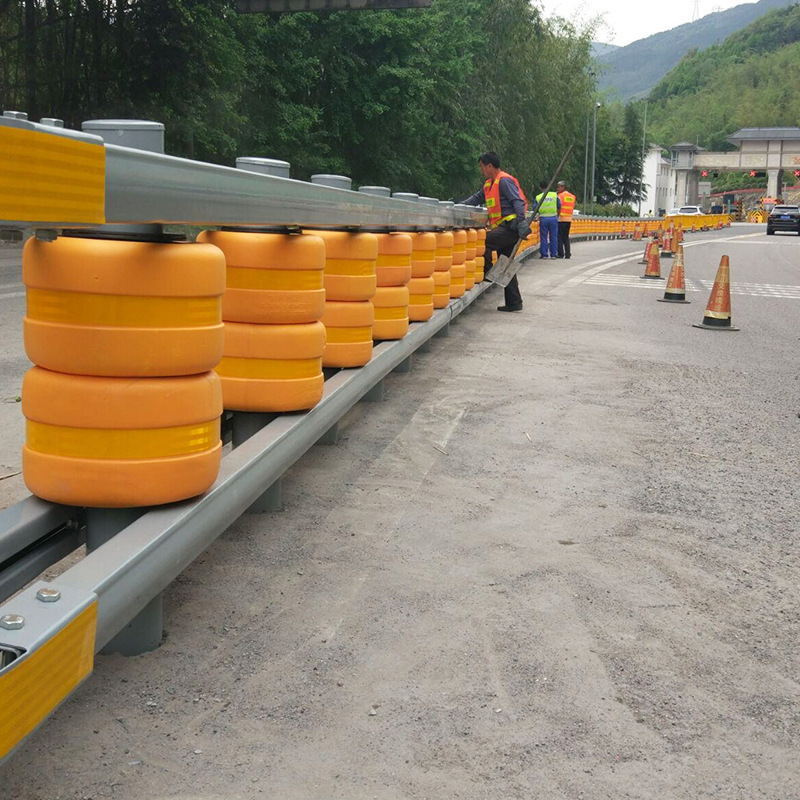 EVA旋转防状筒 隔离带防状护栏 高速反光防 高速公路防状桶可定z