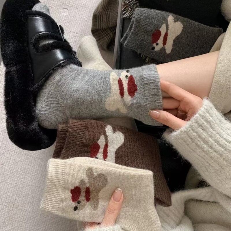 Wool socks autumn and winter tube socks Japanese warm thick socks cute cartoon scarf puppy boneless brown women's socks Wool socks autumn and winter tube socks Japanese warm thick socks cute cartoon scarf puppy boneless brown women's socks