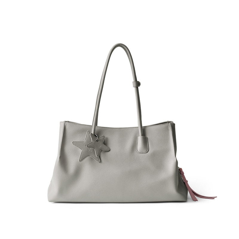 2026 Quilted Tote Bag, Single Shoulder Crossbody Handbag, Large Capacity, Spring/Summer Travel Commuting Women's Large Bag 2026 Quilted Tote Bag, Single Shoulder Crossbody Handbag, Large Capacity, Spring/Summer Travel Commuting Women's Large Bag