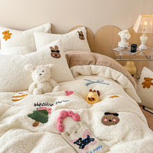 �ﶬ��ů�Ӻ����q�ɐۿ�ͨ����С��ë�������α���1.5m���ļ���