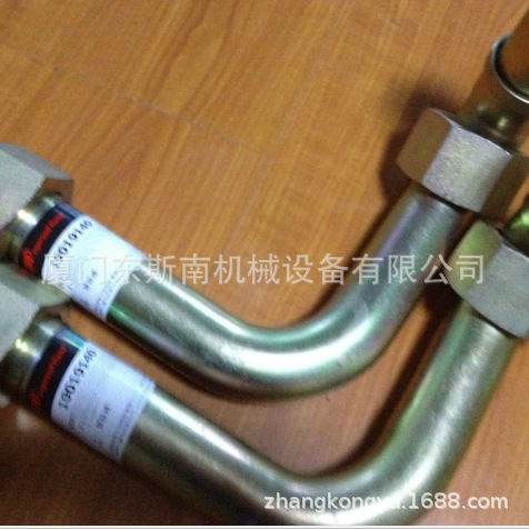 适用汕头英格索兰VHP700螺杆压缩机配件空气油管进气软管99255341