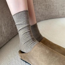 �����¶Ѷ��m��Ů�����޼�����Ͳ�m��ɫ�o�������L�m�䲪��Ь