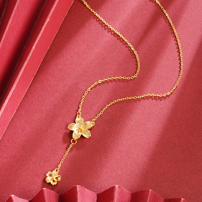 Nuevos productos de diseño de Vietnam Sha Jin, collar de flores de cerezo, no se desvanecerá durante mucho tiempo, dulce chica en línea, la misma cadena clavícula