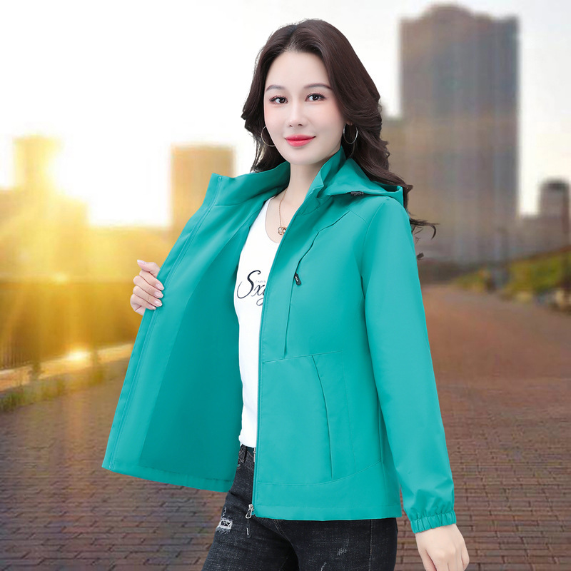 夹克外套女士春秋款2025新款爆款休闲妈妈短款风衣户外冲锋衣薄款|undefined