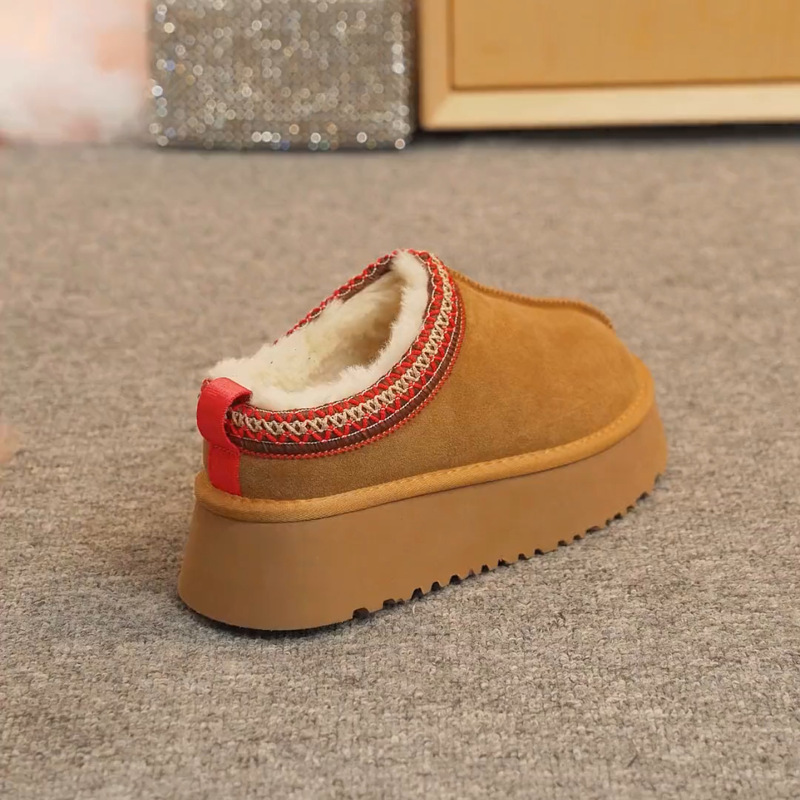 Women's Snow Boots 2024 Winter Foreign Trade Fleece-Lined Warm Thick-Soled Heelless Toe Half-Drag Large Size Thickeneded Cotton Shoes Wholesale