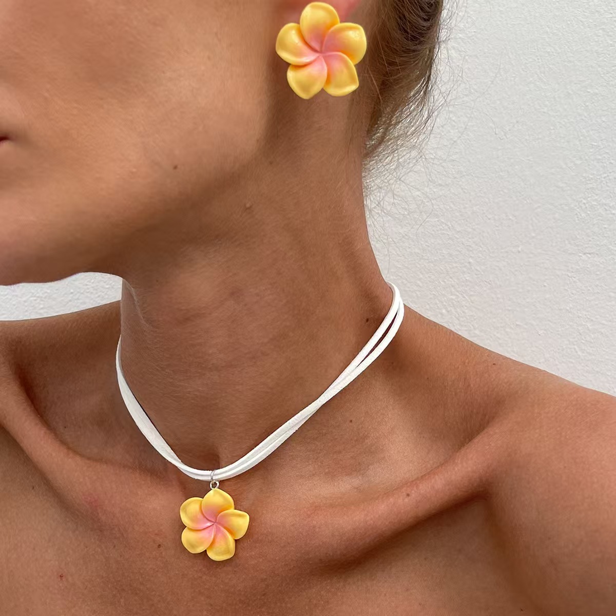 Sweet Acrylic New Velvet Flower Women's Jewelry Set display picture 7
