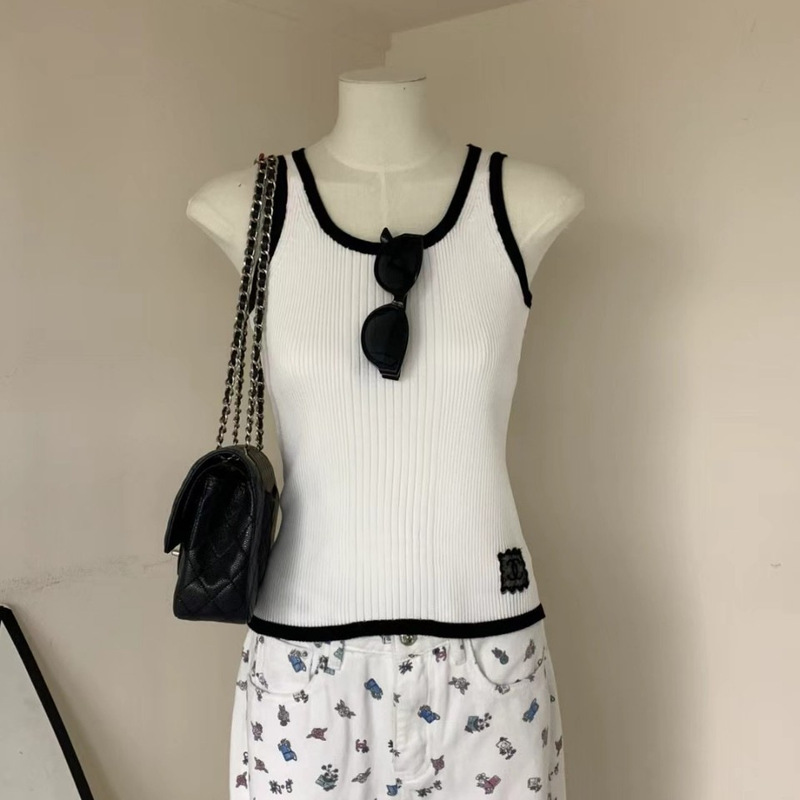 25Ss Fragrant Grandma High Version Summer New Square Frame Logo Fake Two-Piece Splicing Round Neck Sleeveless Knitted Vest Top