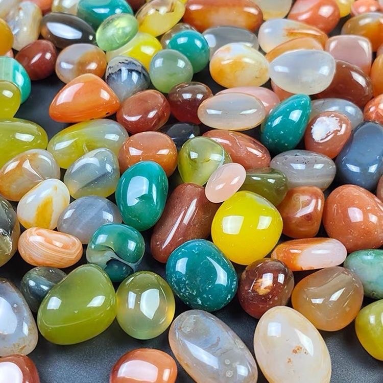 工厂直发现货玛瑙石原石天然鹅卵石多肉铺面鱼缸造景彩色小石头子