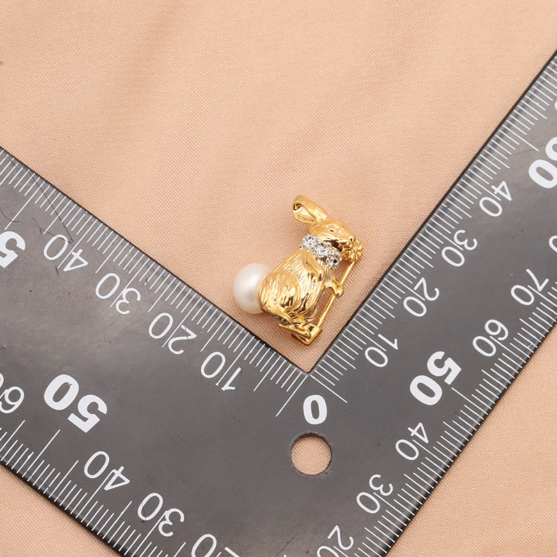 Live productos calientes perla natural conejo broche ins personalidad chica lindo japonés decorativo ramillete 18K oro galvanoplastia image 4