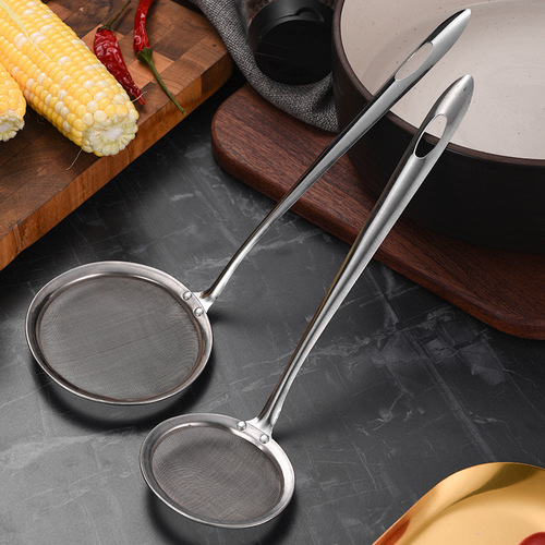 Oil separator stainless steel oil filter spoon multi-functional grease spoon kitchen oil separator oil grid colander oil skimmer oil leak spoon